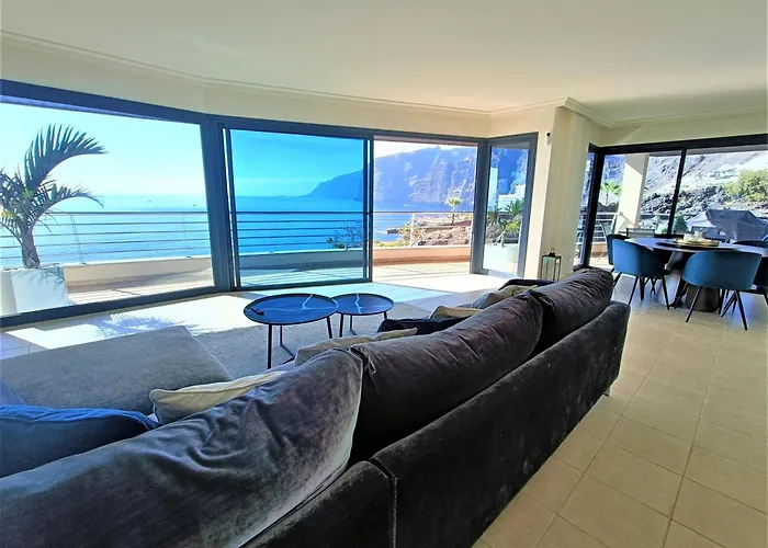 Luxury Gigantes